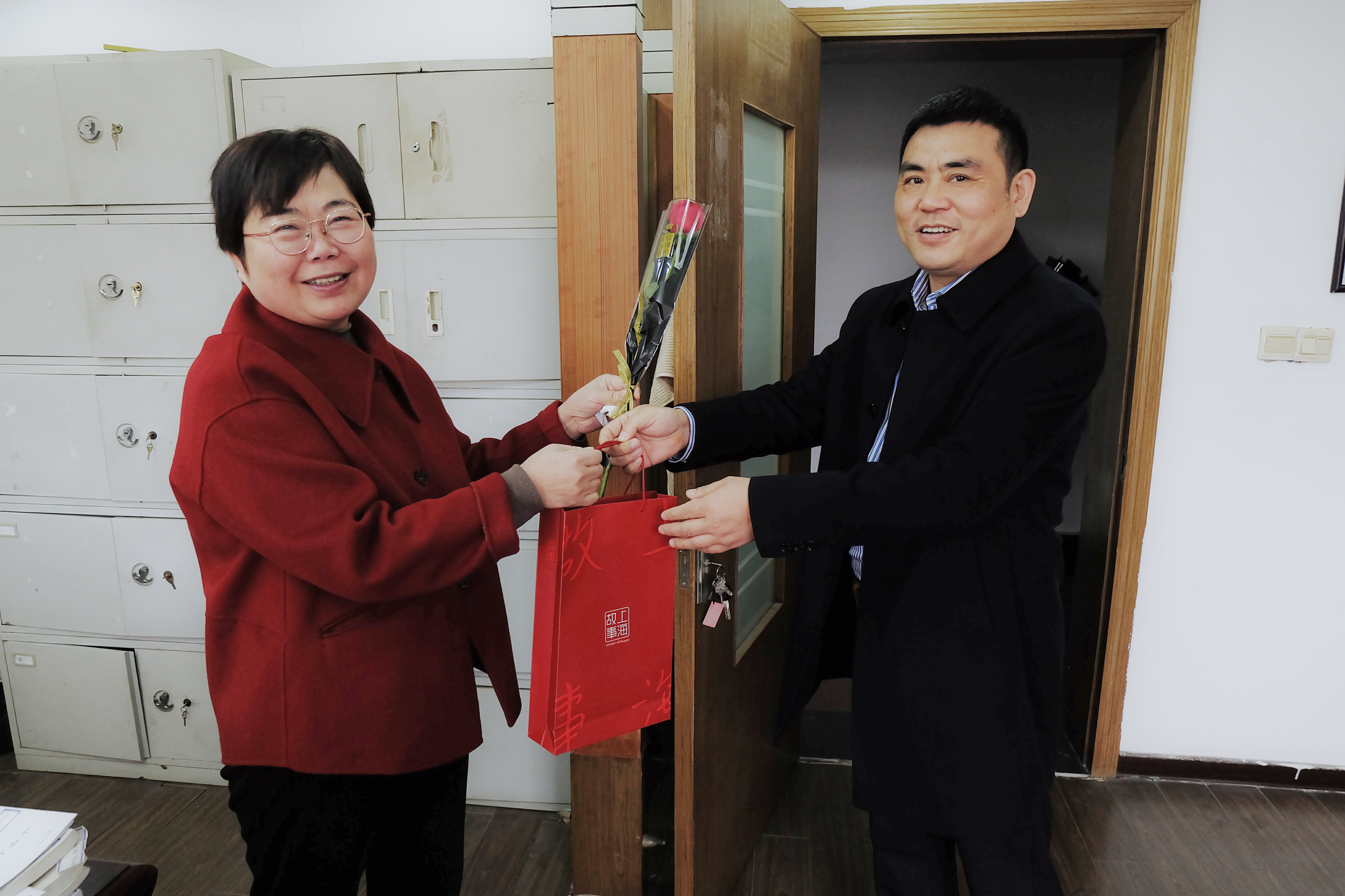 “巾幗綻芳華，奮進譜新篇”——安徽遠通祝所有女性同胞們?nèi)藡D女節(jié)快樂！